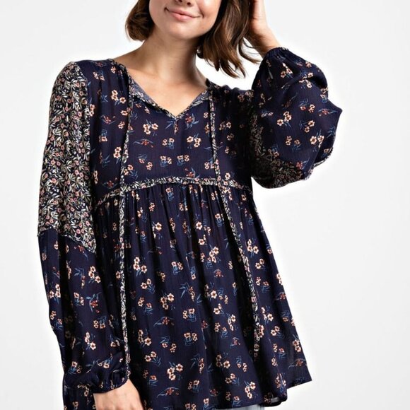 32. EASEL BLUE FLORAL PRINTED BABYDOLL TUNIC - Picture 2 of 4